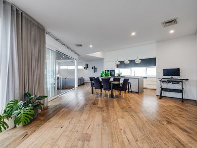20 Maldives Drive, Hillarys WA 6025