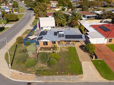 1 Beermullah Way, Waikiki WA 6169
