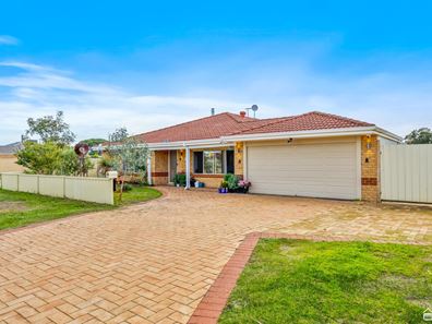 2 Brown Crescent, Seville Grove WA 6112
