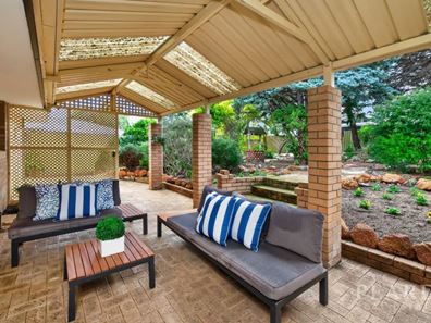 26 Ayton Way, Duncraig WA 6023
