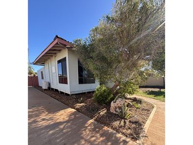 18 Beckett Street, South Carnarvon WA 6701