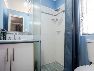 8 Lifford Street, Utakarra WA 6530