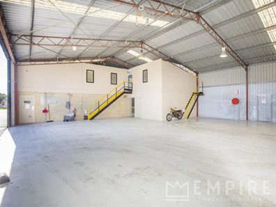 36 Crompton Road, Rockingham WA 6168