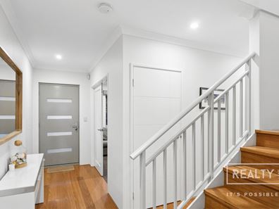 4 Hall Street, Karrinyup WA 6018