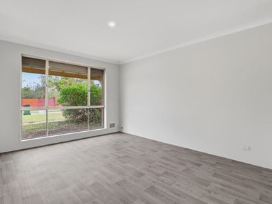 1 Hampshire Gardens, Parmelia WA 6167