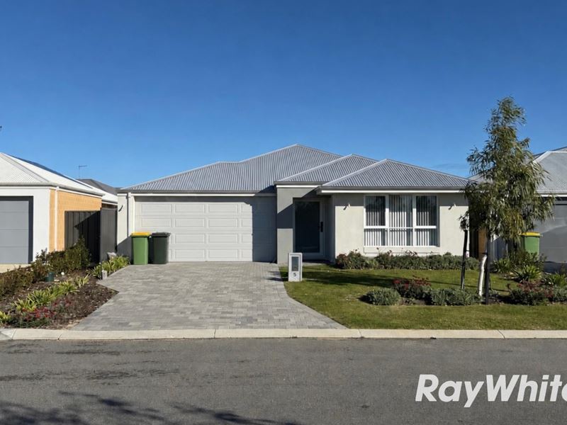 5 Salinas Way, Madora Bay WA 6210