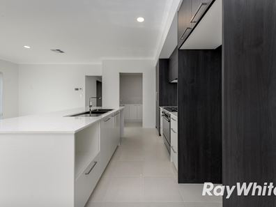 5 Salinas Way, Madora Bay WA 6210