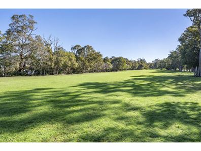 1/8 Freebridge Place, Dunsborough WA 6281