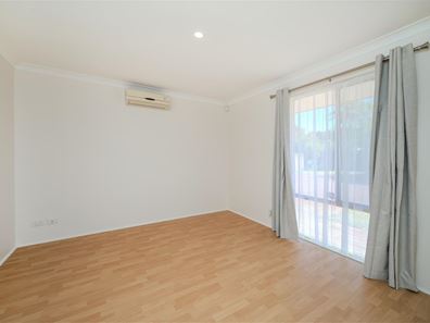 9/11 Geraldine Street, Bassendean WA 6054