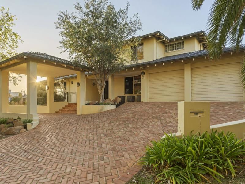 2 Taworri Way, City Beach WA 6015