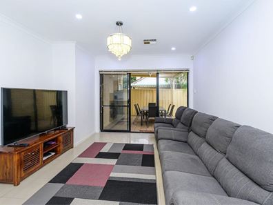 4A Ungaroo Road, Westminster WA 6061