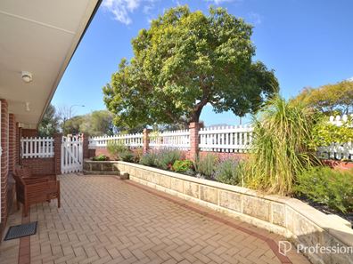 1/79 Coolgardie Street, St James WA 6102