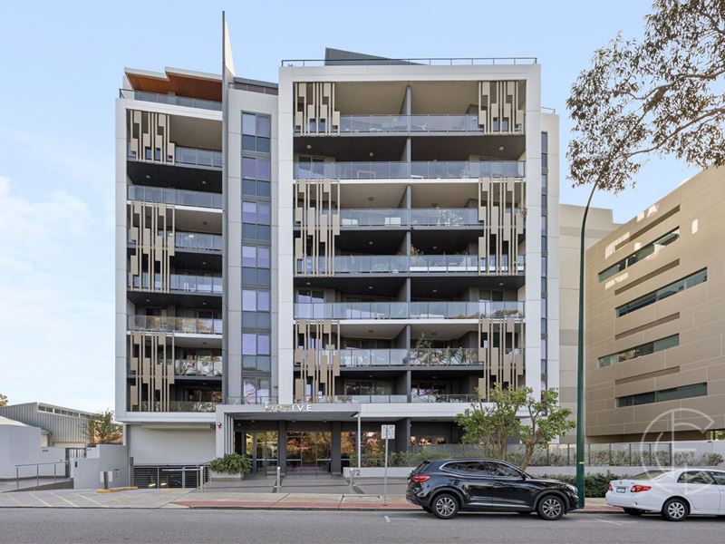 53/172 Railway Parade, West Leederville