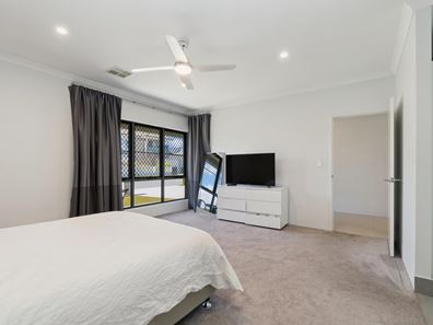 14 Kerruish Road, Caversham WA 6055