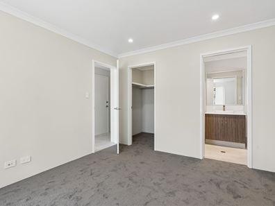38 Galliers Avenue, Armadale WA 6112