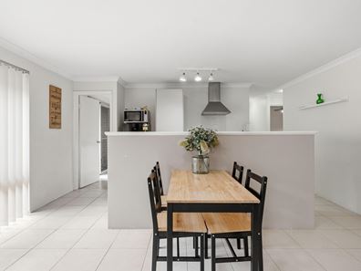 14/10 Delamere Way, Camillo WA 6111