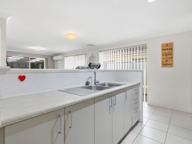 14/10 Delamere Way, Camillo WA 6111