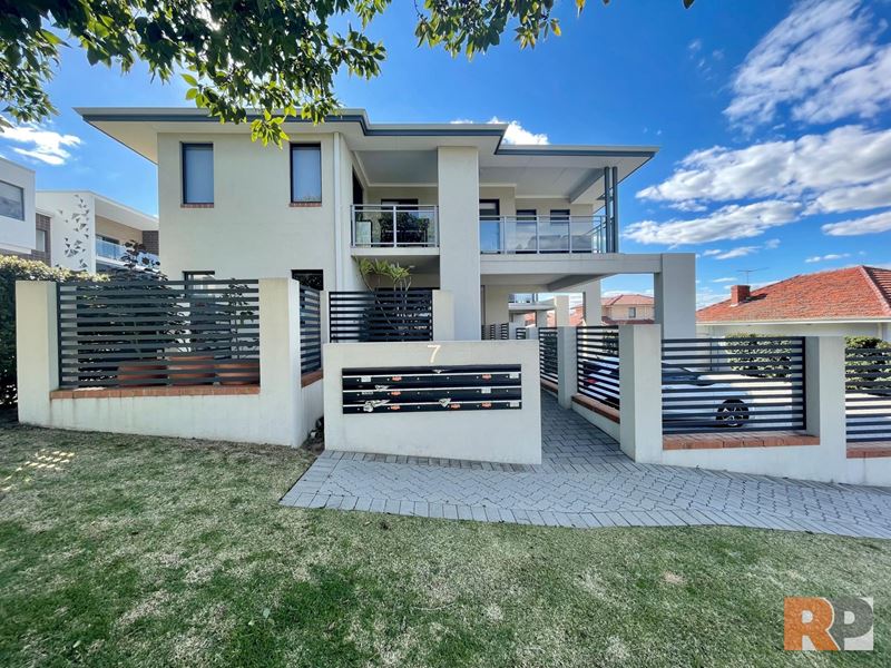 7/7 Birdwood Road, Melville WA 6156