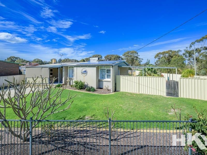 2 Brearley Street, Bullsbrook WA 6084