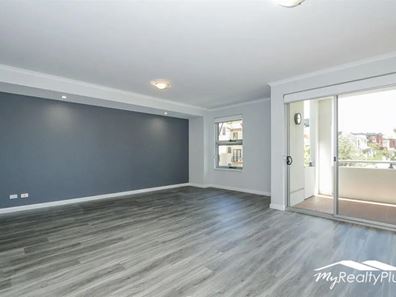 17/1 Henry Lawson Walk, Perth WA 6000