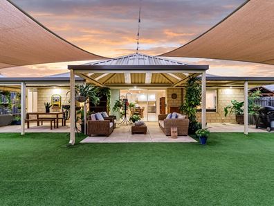 5 Nychum Pass, Ellenbrook WA 6069