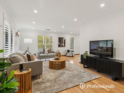 12 Elmwood Crescent, Lesmurdie WA 6076