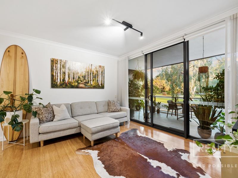17/2 Dynevor Rise, Floreat WA 6014