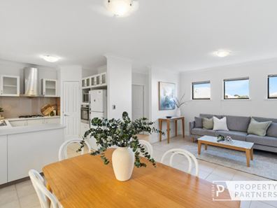 129 Brighton Road, Scarborough WA 6019