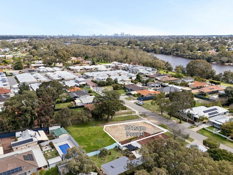 102 River View Avenue, South Guildford