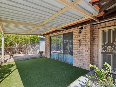 20 Vanessa Way, Swan View WA 6056