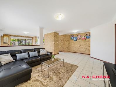 365 Summerlakes Parade, Ballajura WA 6066
