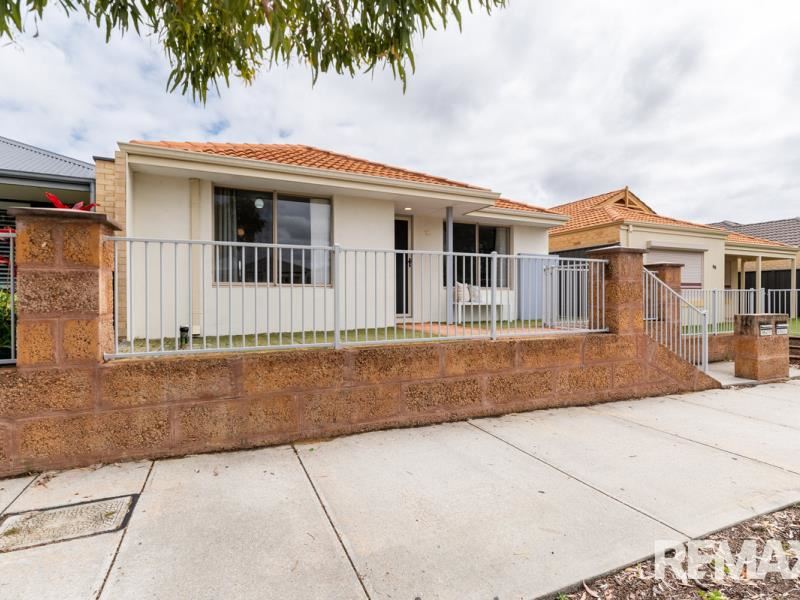 98 Joseph Banks Boulevard, Banksia Grove WA 6031