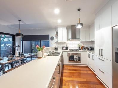 4A Bologna Vista, Landsdale WA 6065