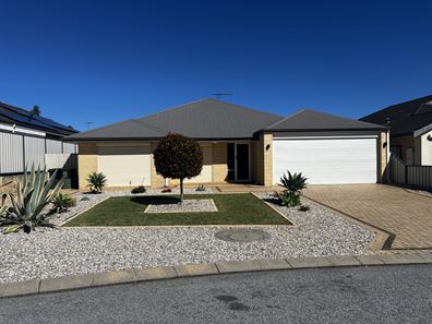 8 Inwood Lane, Meadow Springs WA 6210