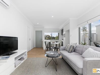 8/16 Monger Road, Lake Coogee WA 6166