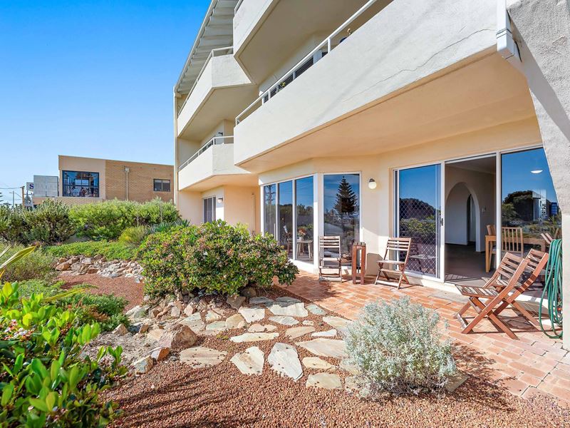 1/244 Marine Terrace, South Fremantle WA 6162
