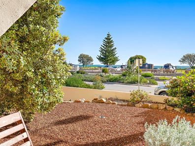 1/244 Marine Terrace, South Fremantle WA 6162