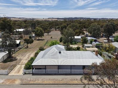 34 Great Southern  Highway, Beverley WA 6304