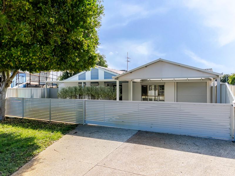 172 Penguin Road, Safety Bay WA 6169