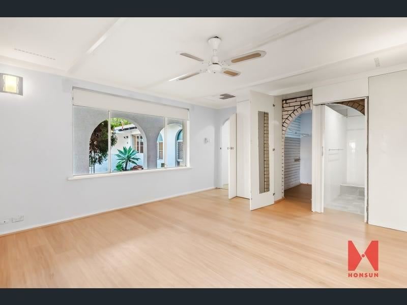 85 Telford Crescent, Stirling WA 6021