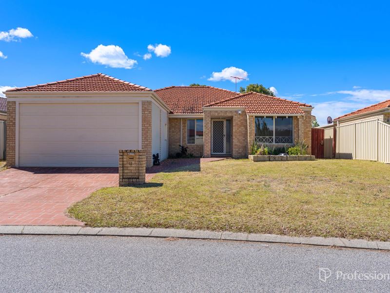 11 Nightingale Way, Warnbro WA 6169