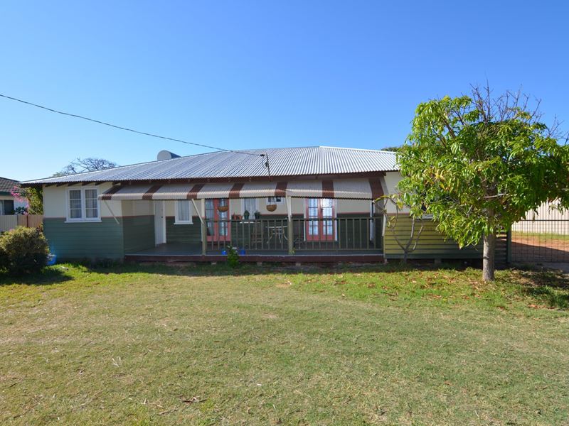 57 Douglas Street, Carnarvon