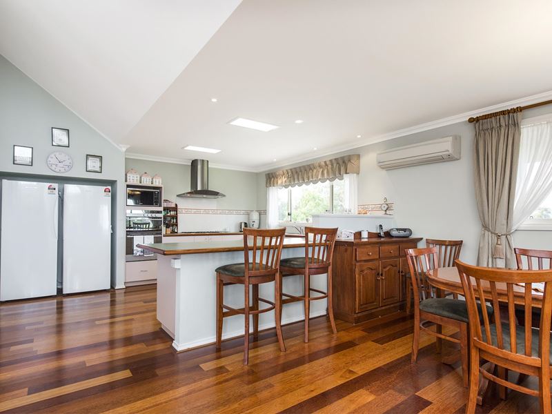 52 Cairn Crescent, Gingin