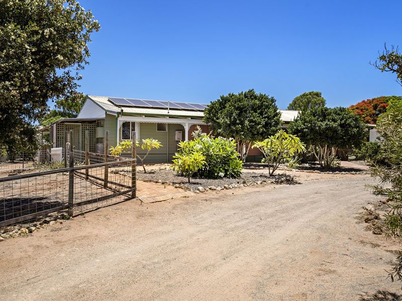 73 Sunnybanks Drive, Strathalbyn WA 6530