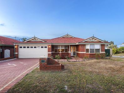 2 Debneys Lane, Landsdale WA 6065