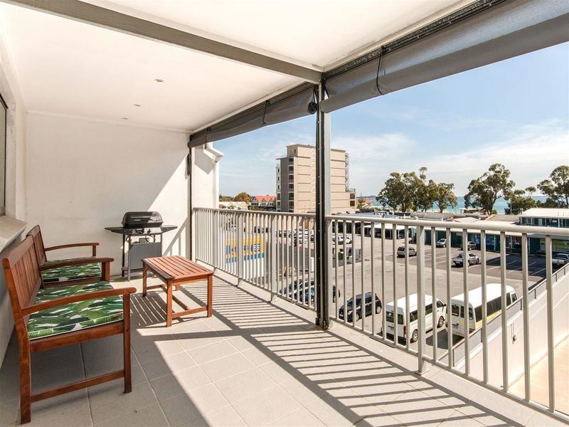 86/21 Rockingham Beach Rd, Rockingham