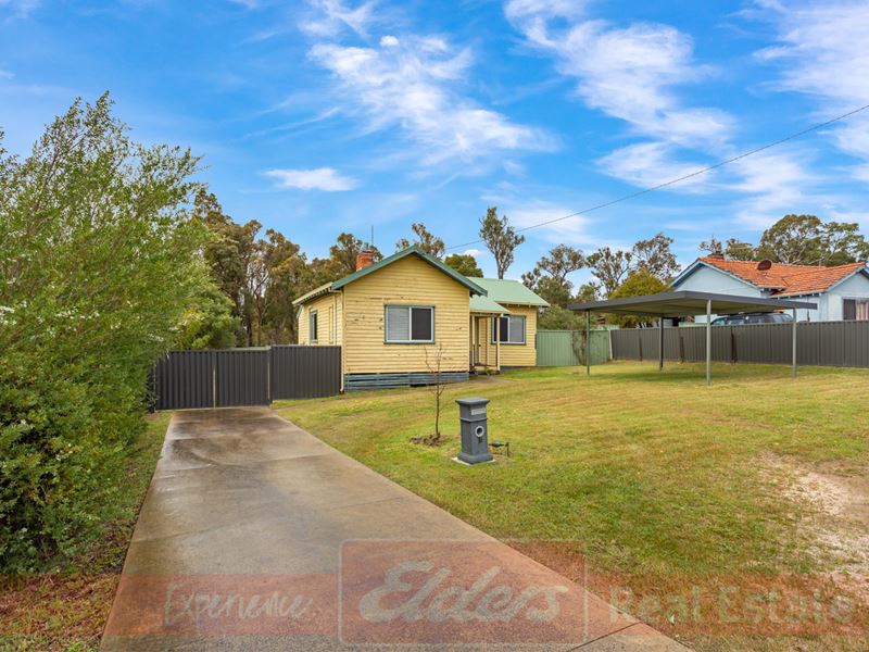 18 Telfer Crescent, Collie WA 6225