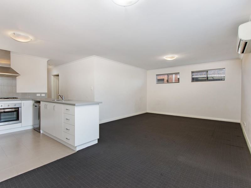 3/7 Pyrenees Pkwy, Baldivis