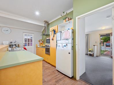 42 Serpentine Meander, Gosnells WA 6110