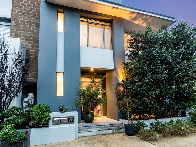 62 Breaksea Drive, North Coogee WA 6163